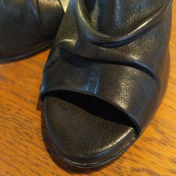 The Last Conspiracy Peep Toe Heels Black Leather - Picture 8 of 16